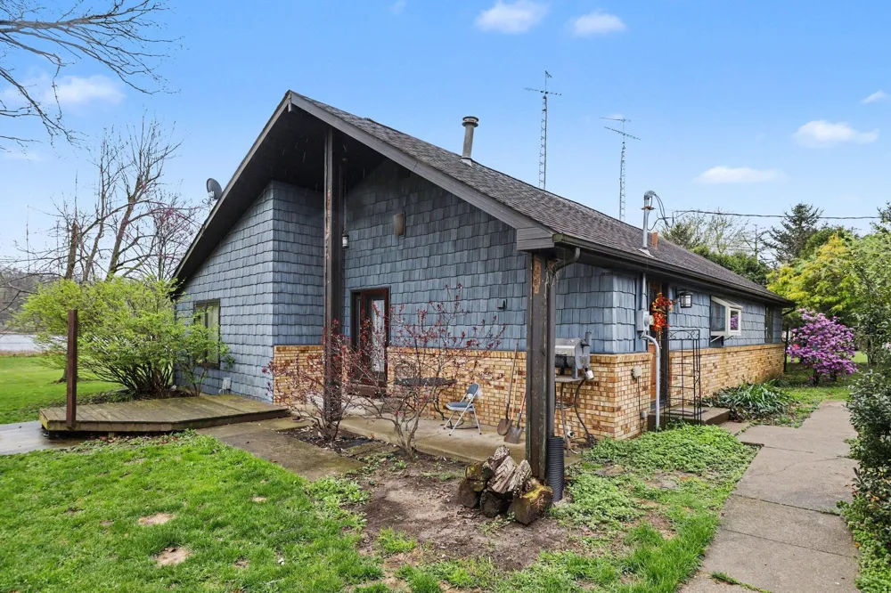 28573 Maystead Road Sturgis, MI 49091