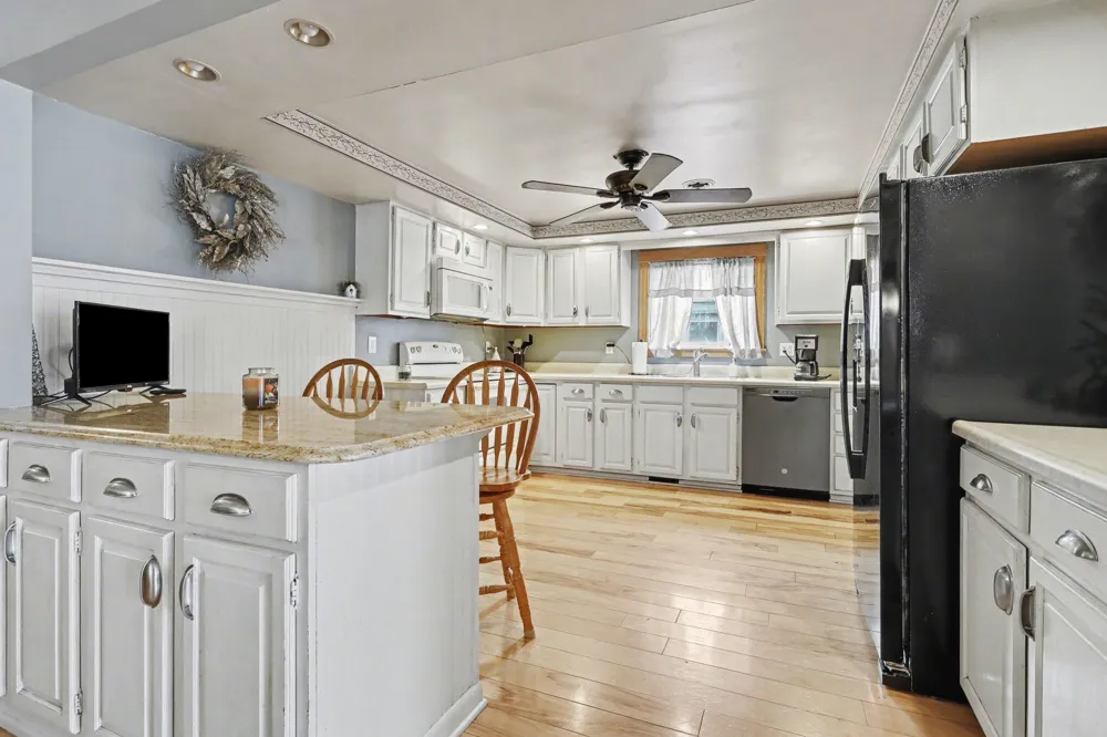 28573 Maystead Road Sturgis, MI 49091