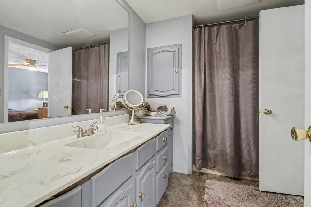 28573 Maystead Road Sturgis, MI 49091