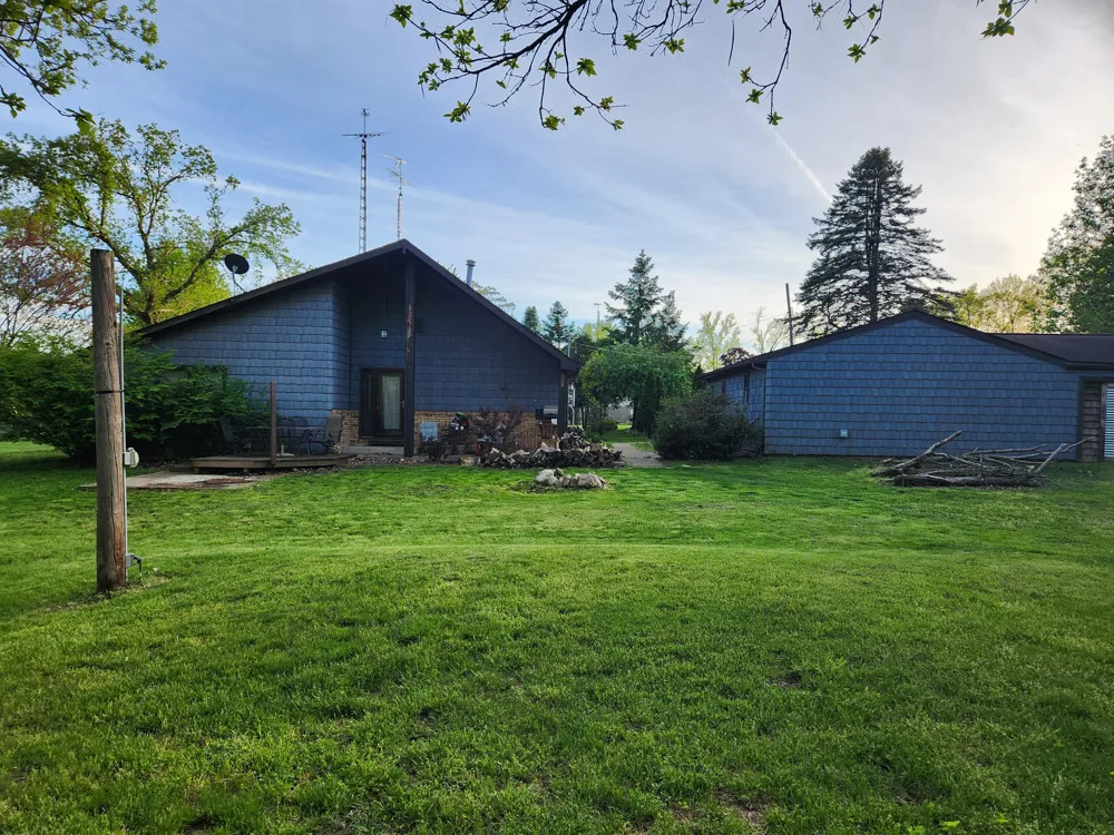 28573 Maystead Road Sturgis, MI 49091