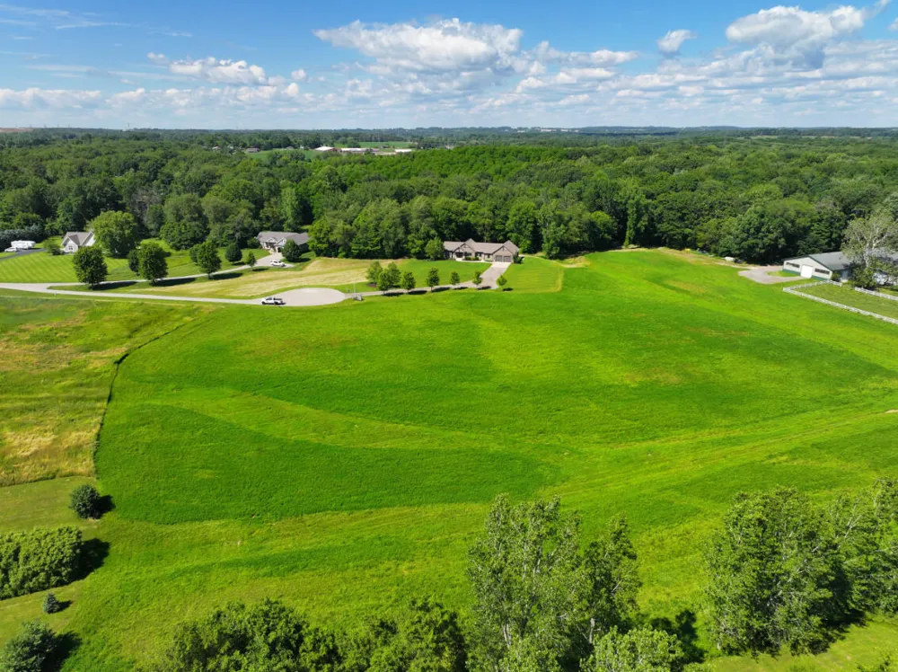 5 Rustic Lane Hamilton, MI 49419
