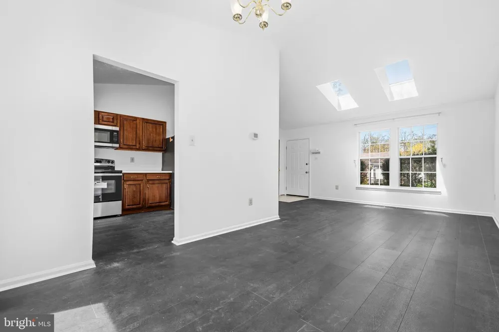 7 BRIARLEAF COURT Baltimore, MD 21228
