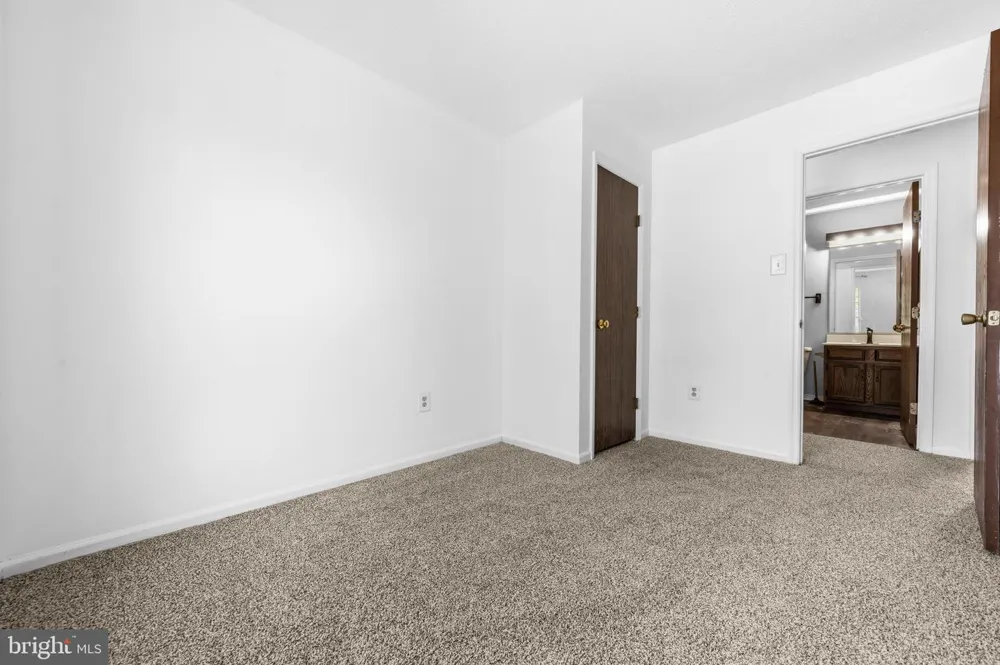 7 BRIARLEAF COURT Baltimore, MD 21228