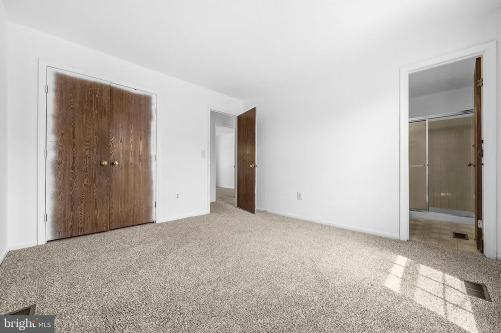 7 BRIARLEAF COURT Baltimore, MD 21228