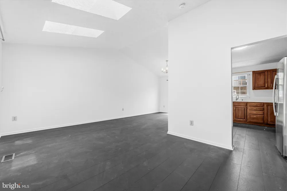 7 BRIARLEAF COURT Baltimore, MD 21228
