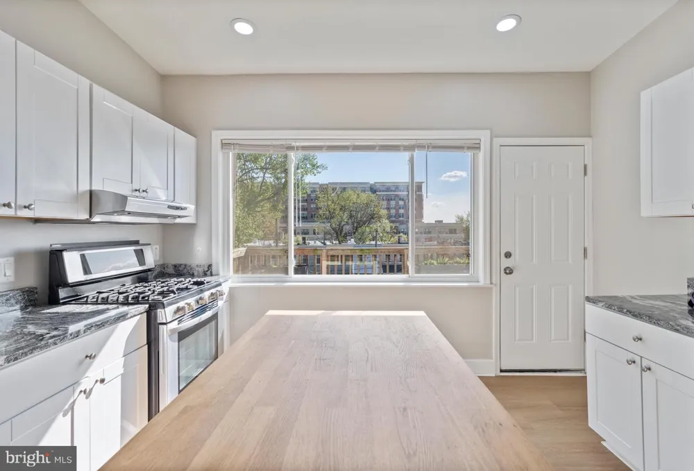 3819 ROLAND AVENUE Baltimore, MD 21211