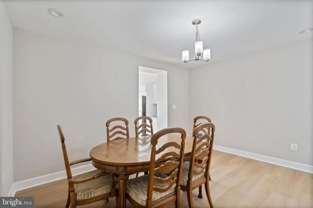 3819 ROLAND AVENUE Baltimore, MD 21211