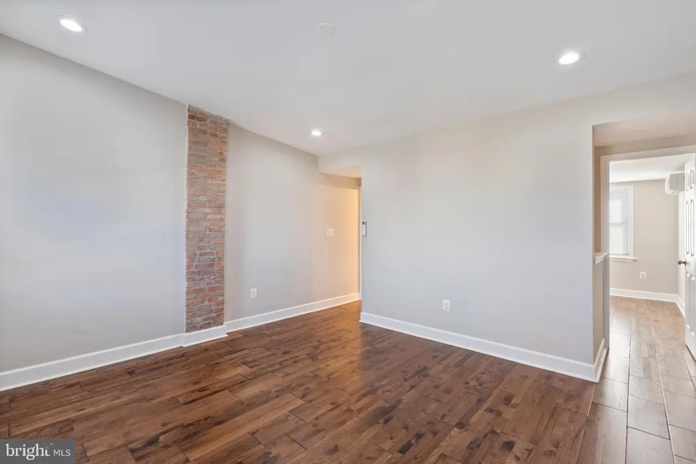 3819 ROLAND AVENUE Baltimore, MD 21211
