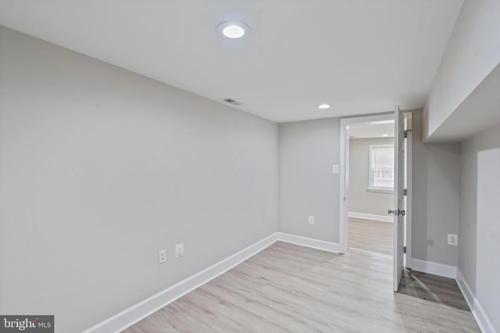 3819 ROLAND AVENUE Baltimore, MD 21211