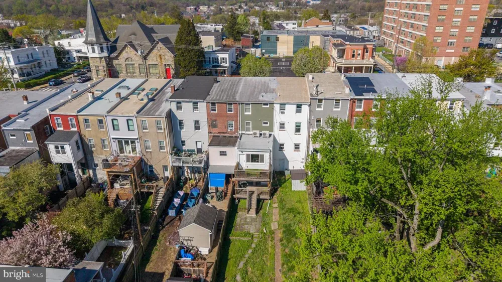 3819 ROLAND AVENUE Baltimore, MD 21211