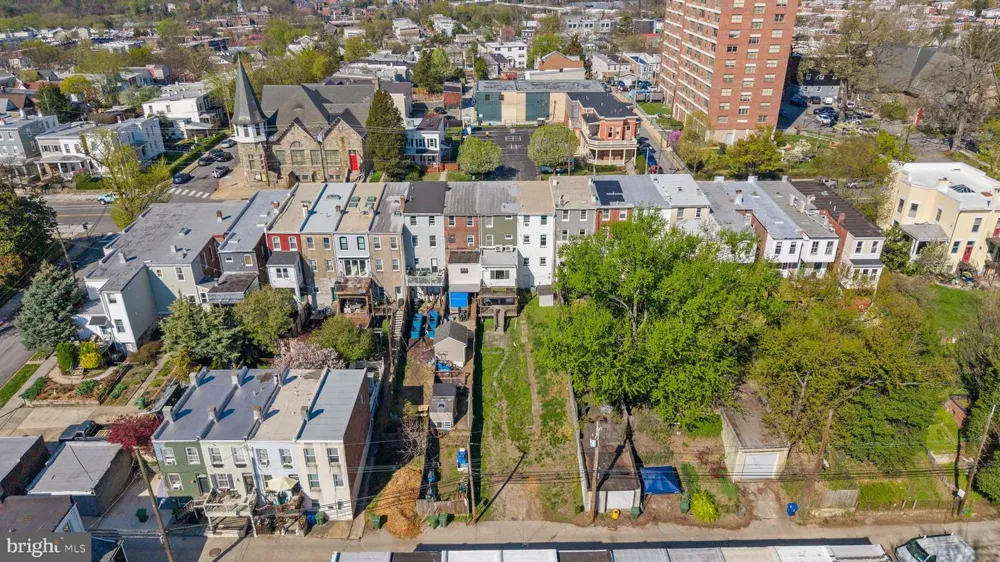 3819 ROLAND AVENUE Baltimore, MD 21211