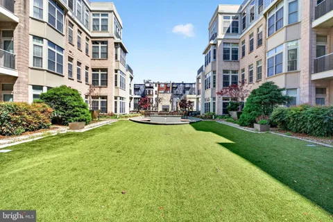 1209 CHARLES STREET #306