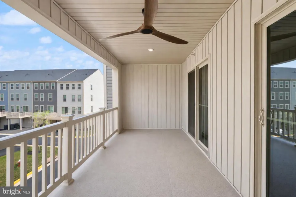 24252 THURSO SQUARE Sterling, VA 20166