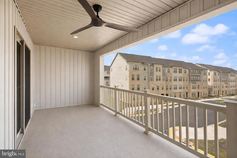 24252 THURSO SQUARE Sterling, VA 20166