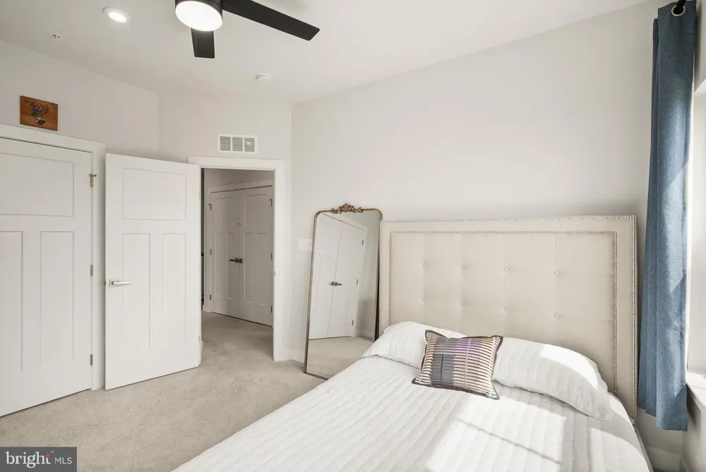 24252 THURSO SQUARE Sterling, VA 20166
