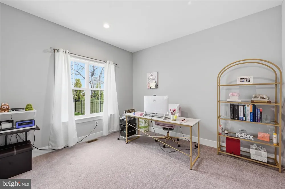 203 WRIGHT DRIVE Mechanicsburg, PA 17055