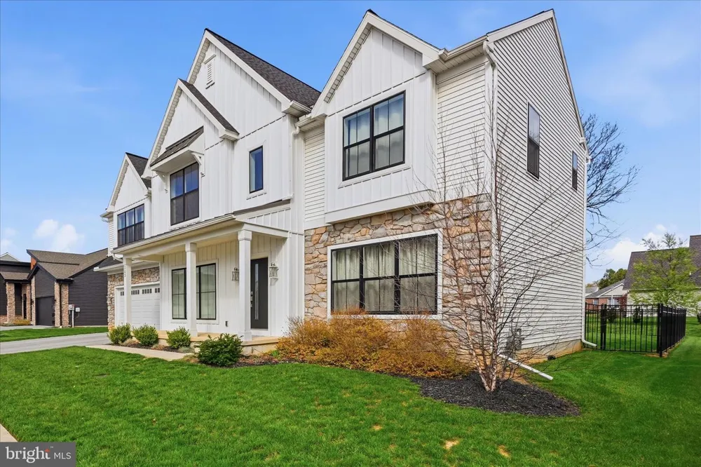 203 WRIGHT DRIVE Mechanicsburg, PA 17055