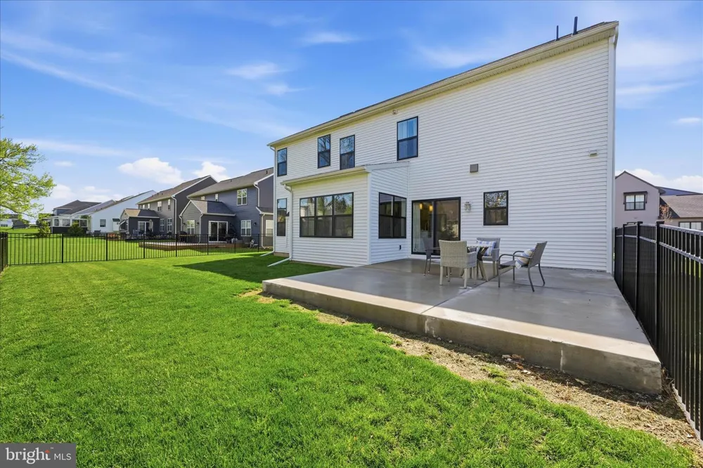 203 WRIGHT DRIVE Mechanicsburg, PA 17055