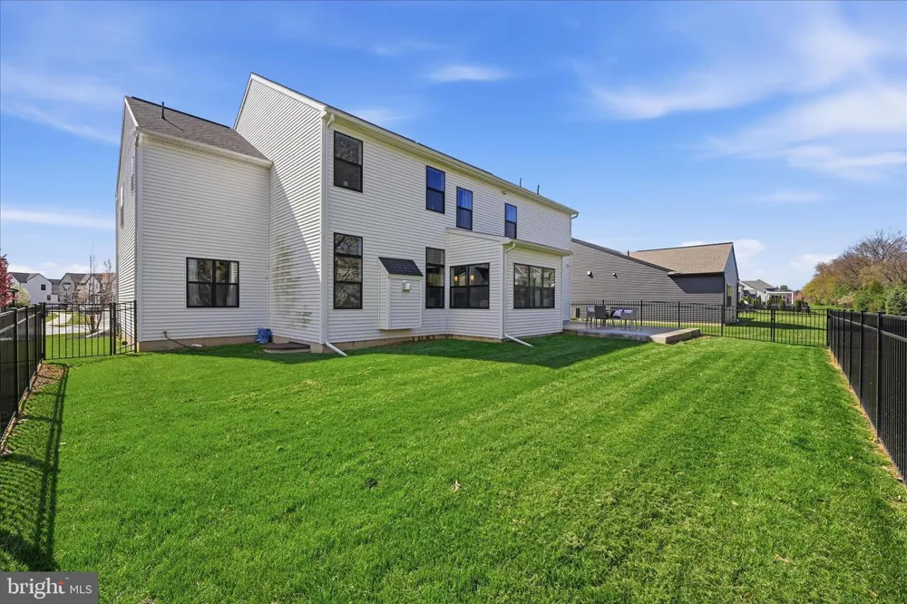 203 WRIGHT DRIVE Mechanicsburg, PA 17055
