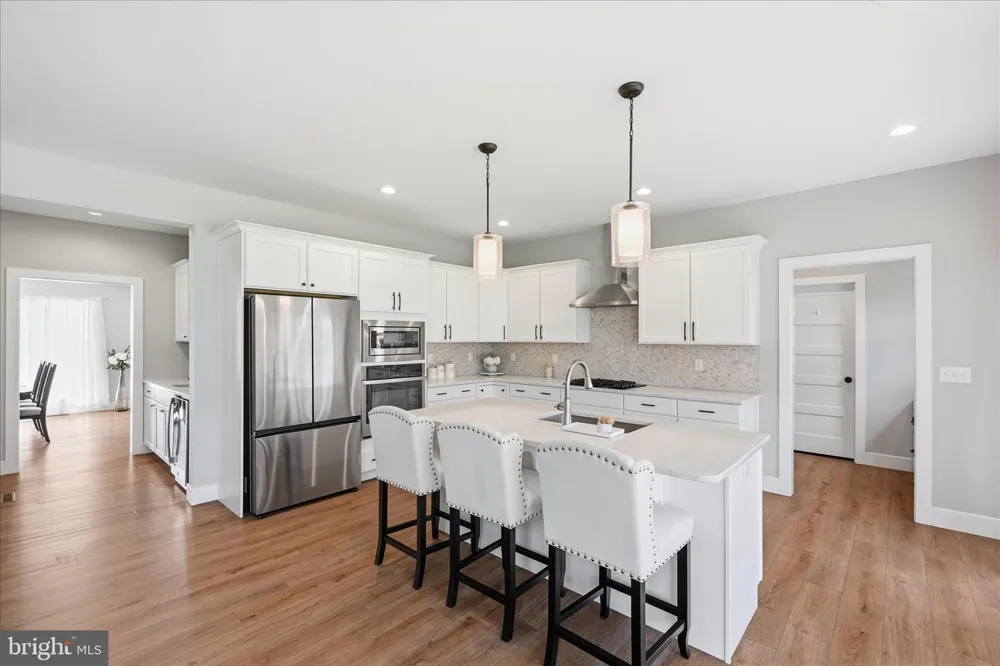 203 WRIGHT DRIVE Mechanicsburg, PA 17055