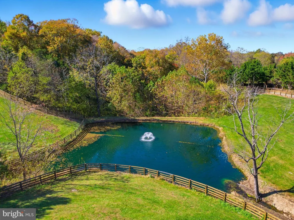 240 STONELEIGH ROAD Palmyra, VA 22963