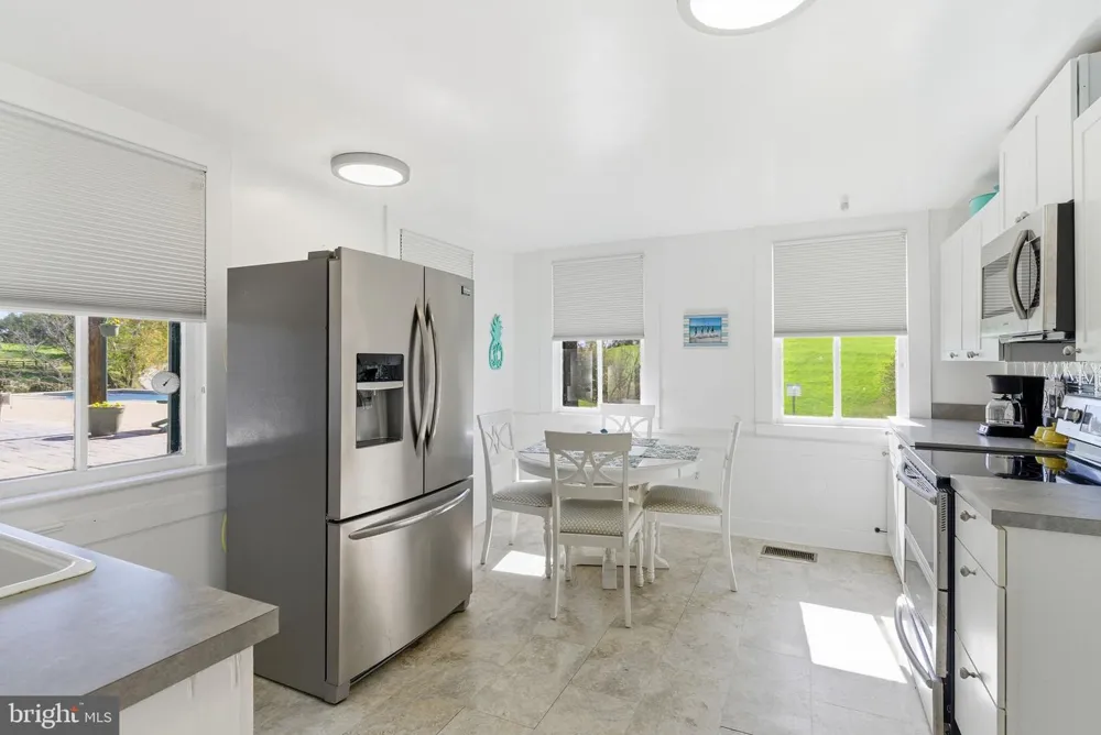 240 STONELEIGH ROAD Palmyra, VA 22963