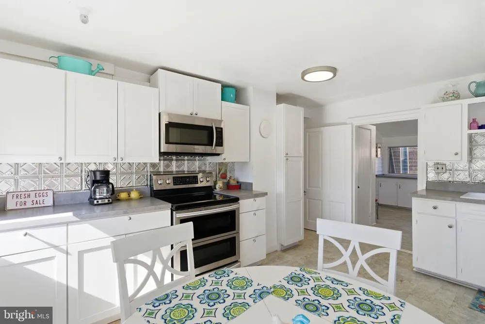 240 STONELEIGH ROAD Palmyra, VA 22963