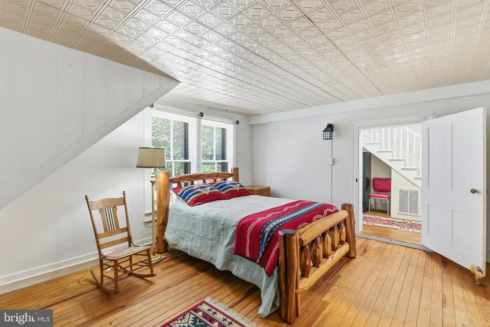 240 STONELEIGH ROAD Palmyra, VA 22963