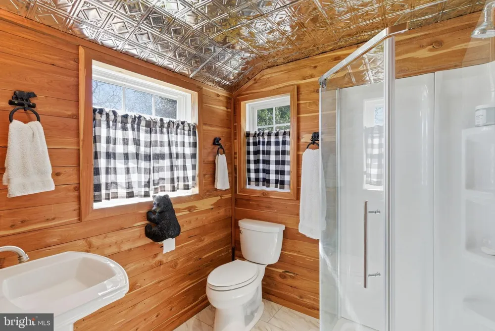 240 STONELEIGH ROAD Palmyra, VA 22963