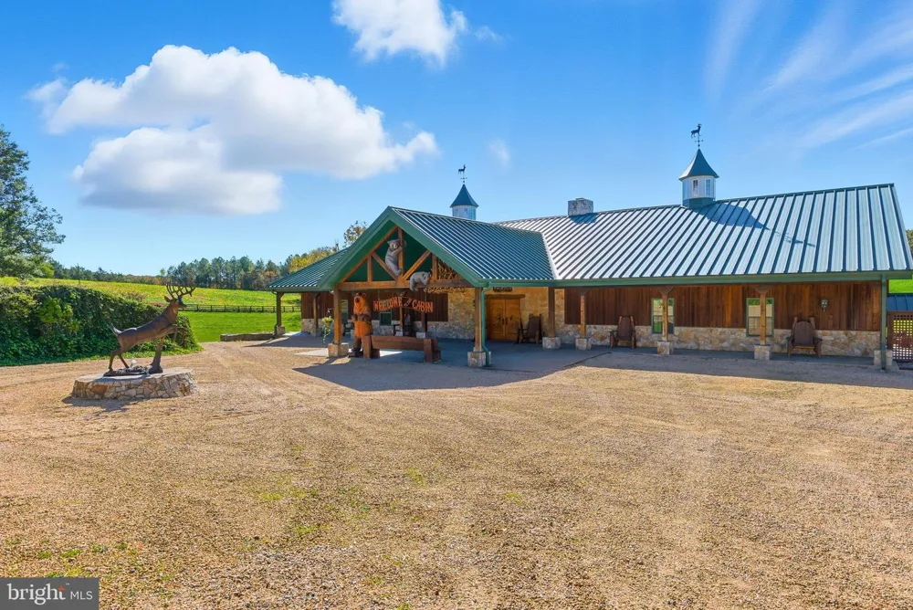 240 STONELEIGH ROAD Palmyra, VA 22963