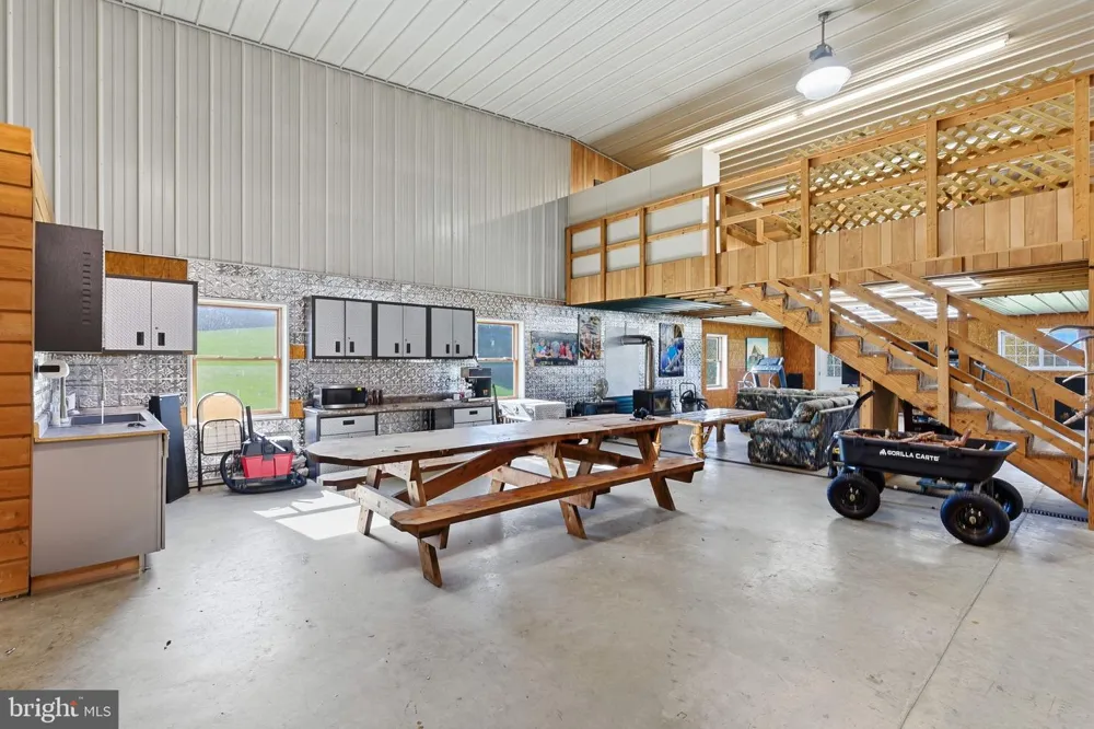 240 STONELEIGH ROAD Palmyra, VA 22963