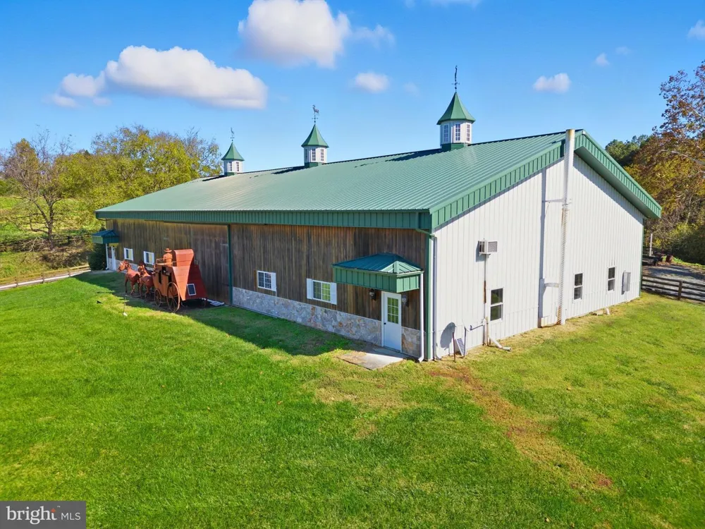 240 STONELEIGH ROAD Palmyra, VA 22963