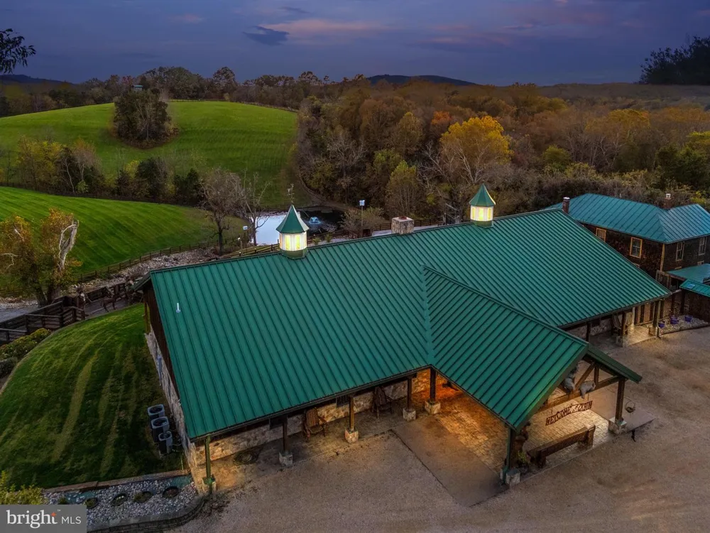 240 STONELEIGH ROAD Palmyra, VA 22963