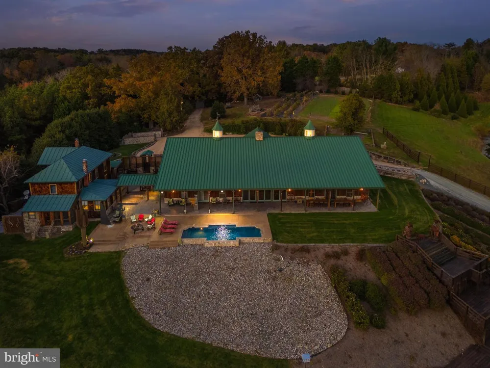 240 STONELEIGH ROAD Palmyra, VA 22963