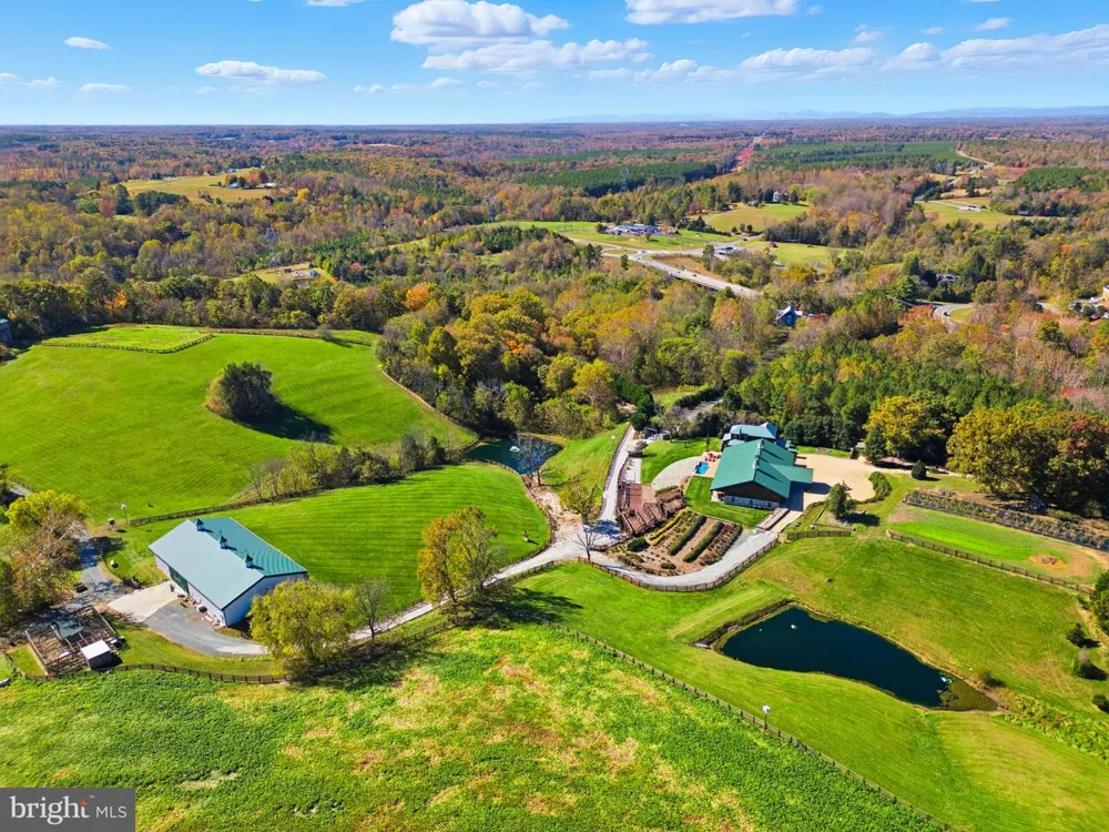 240 STONELEIGH ROAD Palmyra, VA 22963