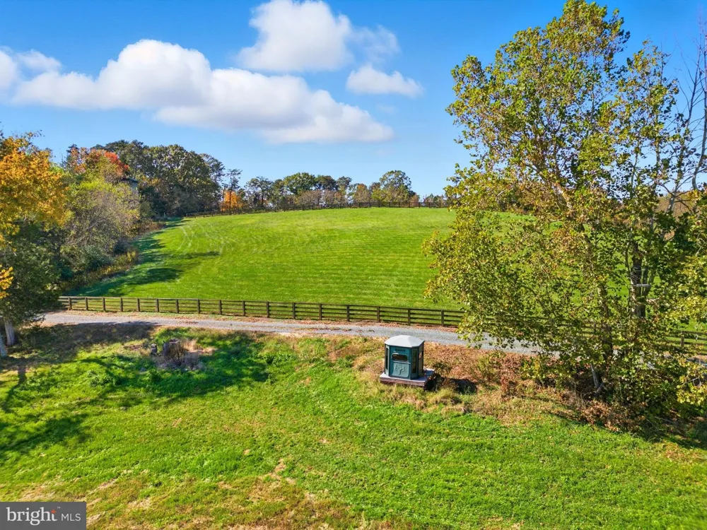240 STONELEIGH ROAD Palmyra, VA 22963