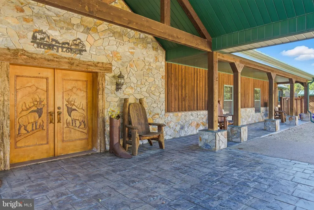 240 STONELEIGH ROAD Palmyra, VA 22963