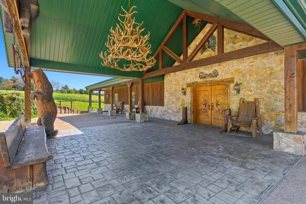 240 STONELEIGH ROAD Palmyra, VA 22963