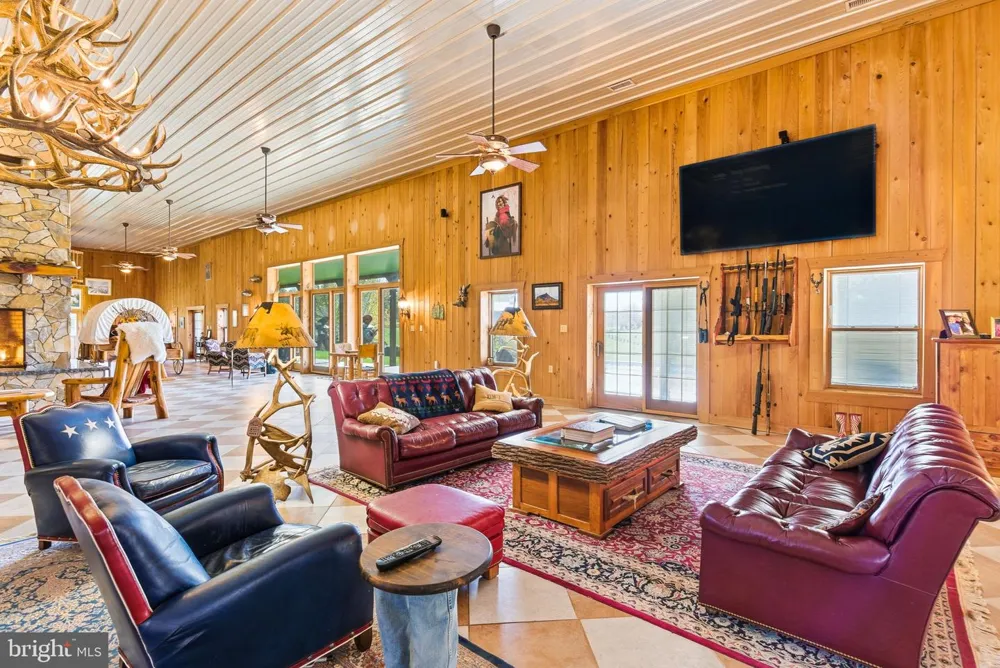 240 STONELEIGH ROAD Palmyra, VA 22963