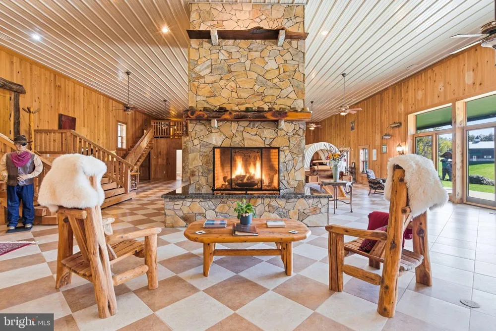 240 STONELEIGH ROAD Palmyra, VA 22963