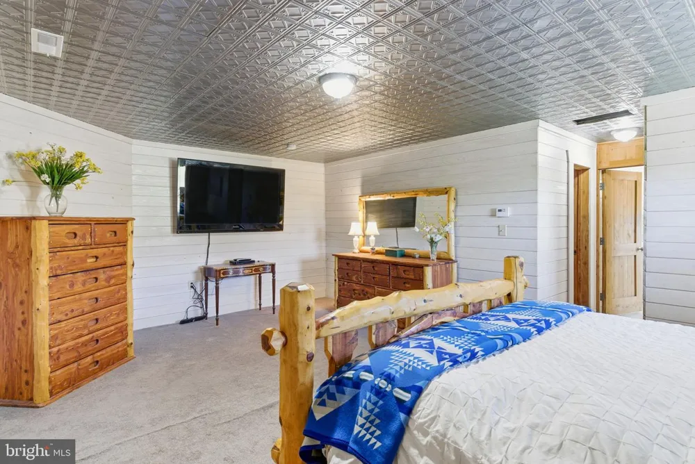 240 STONELEIGH ROAD Palmyra, VA 22963