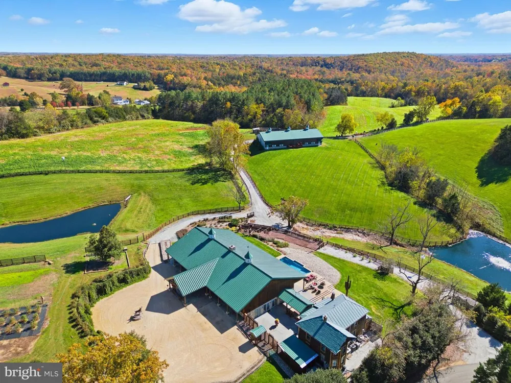 240 STONELEIGH ROAD Palmyra, VA 22963