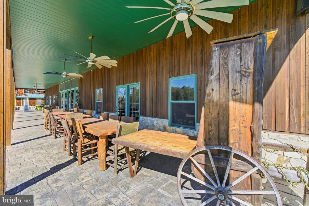 240 STONELEIGH ROAD Palmyra, VA 22963