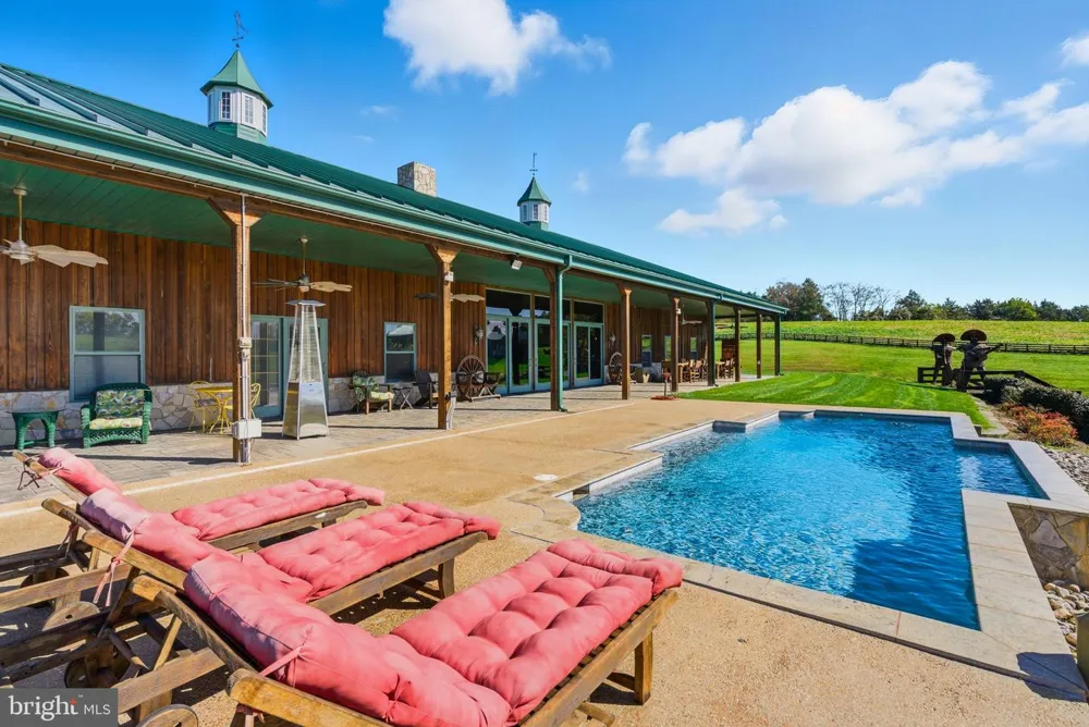 240 STONELEIGH ROAD Palmyra, VA 22963