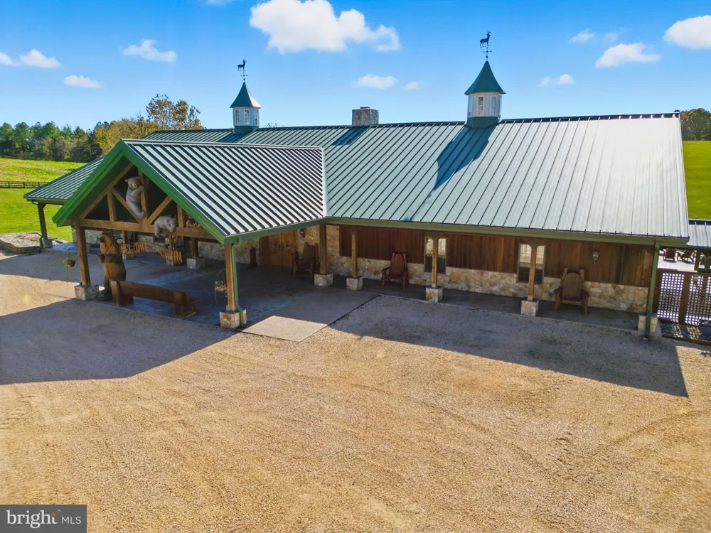 240 STONELEIGH ROAD Palmyra, VA 22963