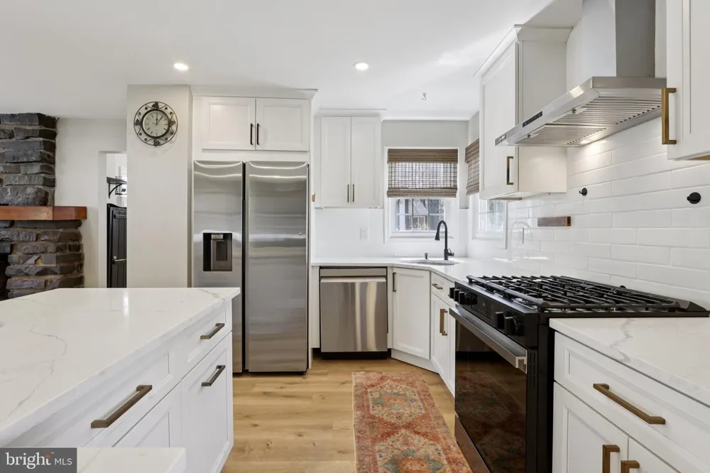 351 MERRICK ROAD Robbinsville, NJ 08691