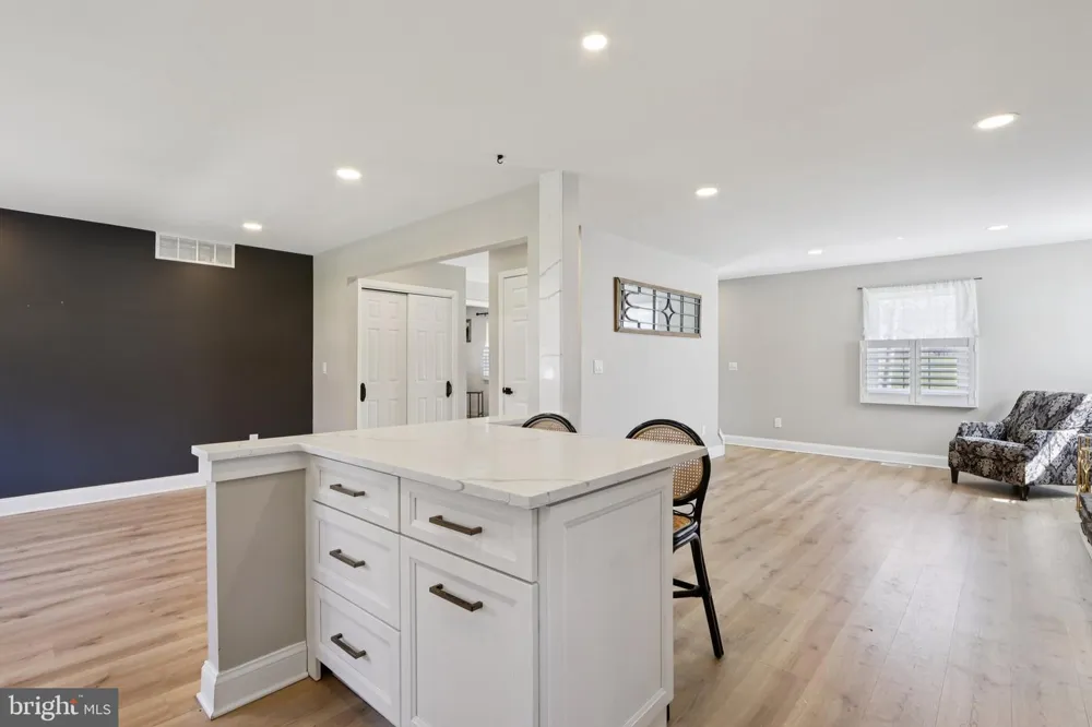 351 MERRICK ROAD Robbinsville, NJ 08691