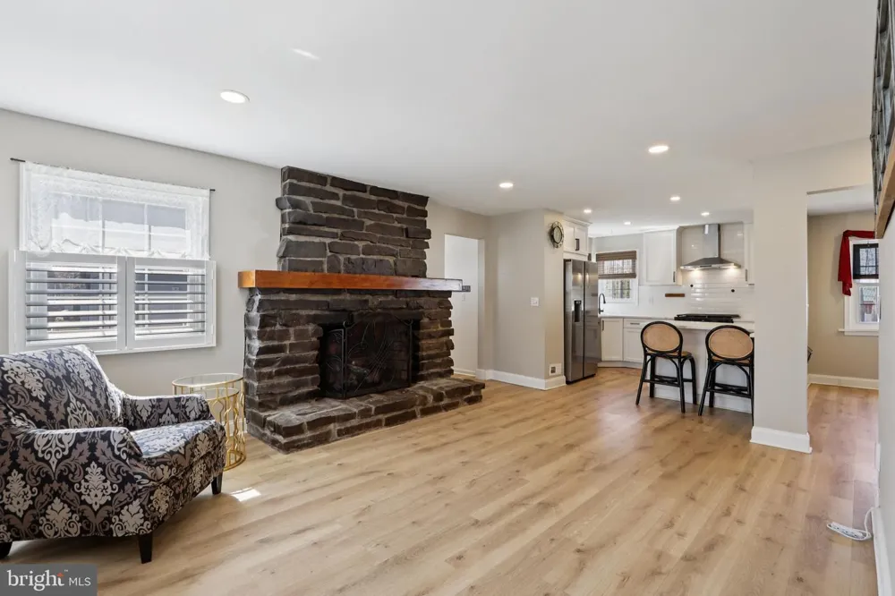 351 MERRICK ROAD Robbinsville, NJ 08691