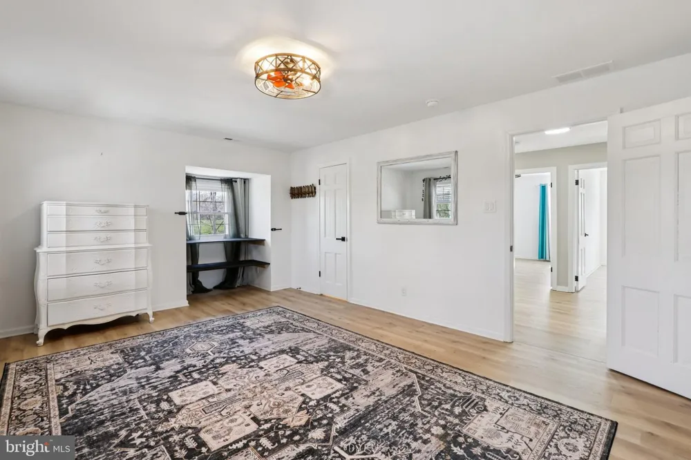351 MERRICK ROAD Robbinsville, NJ 08691