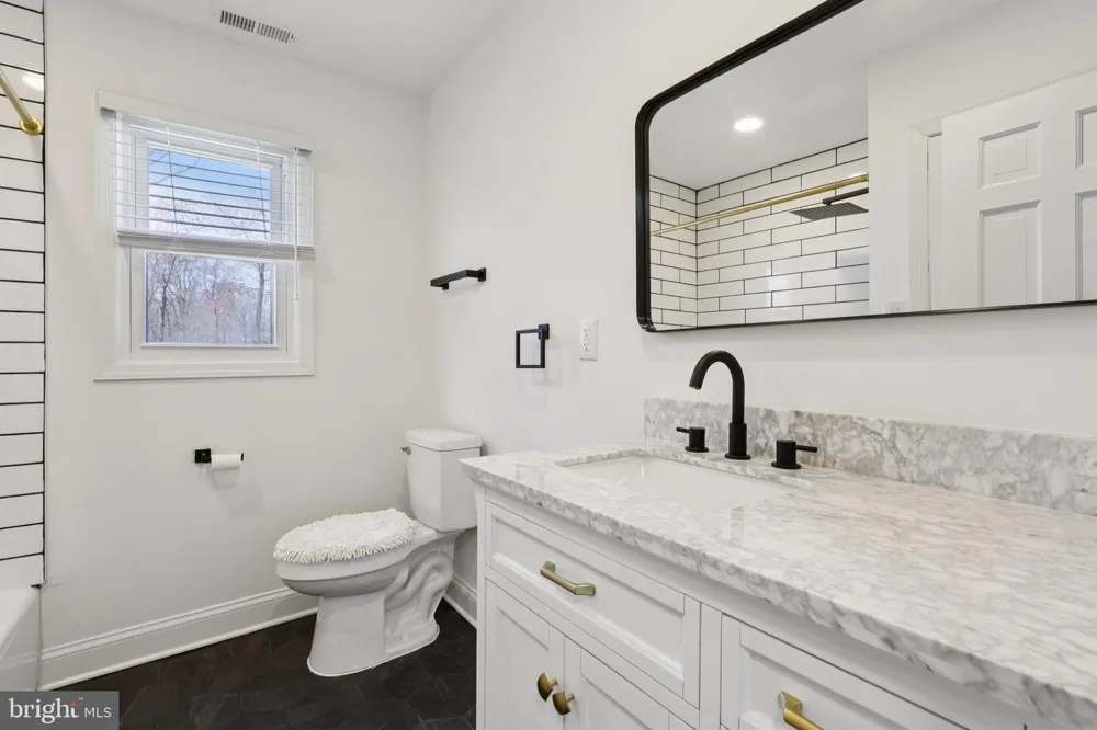 351 MERRICK ROAD Robbinsville, NJ 08691
